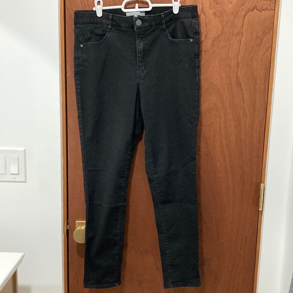 Wit & Wisdom Women's Size 12 Black Jeans with Elastic Waist Band